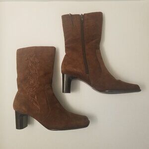 White  Mountain Lauren Brown Embroidered Suede Boots Size 6